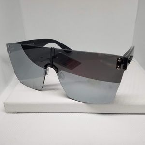 Grey Visor Sunglasses